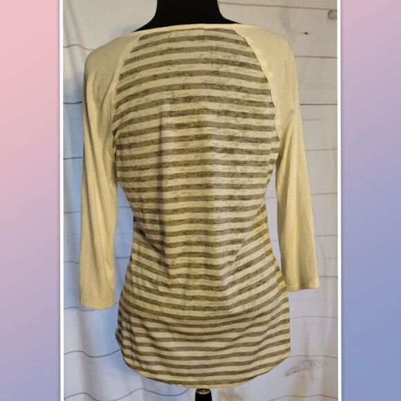 Weavers XL Soft 3/4 Sleeve White Sleeves Torso Is Grey And White Striped. - Picture 3 of 4